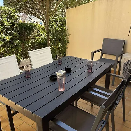 Climatisé Avec Terrasse - 4 Pers. - Fr-1-250-334 Appartamento Le Grau-du-Roi