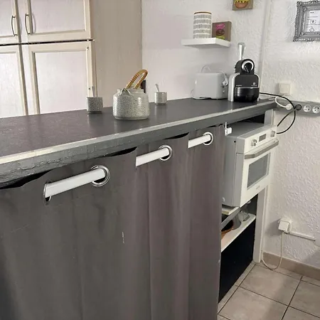 Climatisé Avec Terrasse - 4 Pers. - Fr-1-250-334 *